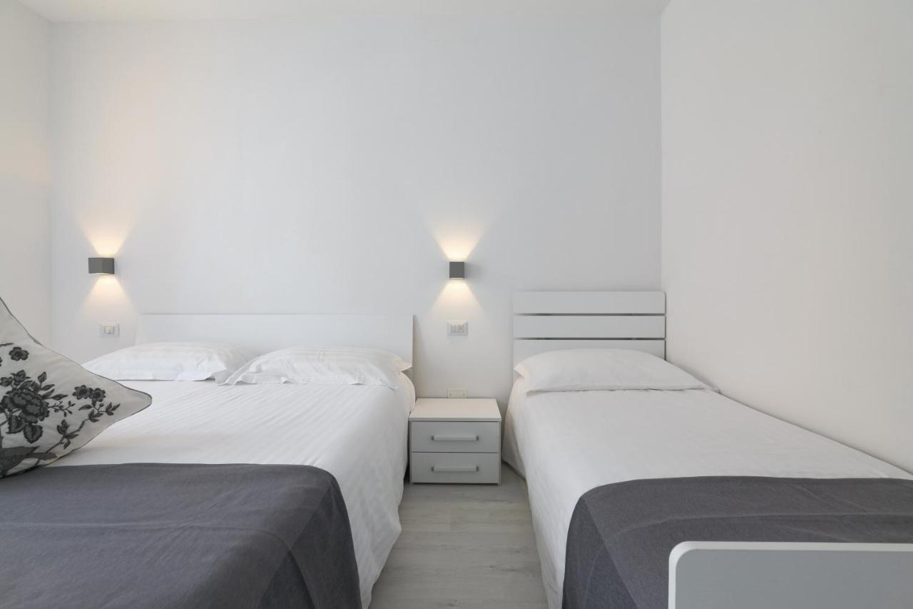 Borgo Degli Ulivi Residence Di Olympic Garda Lake Toscolano-Maderno Exterior foto