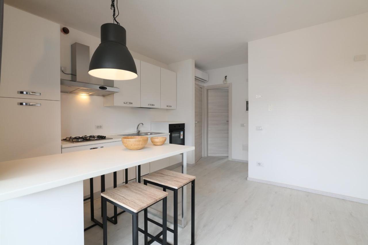 Borgo Degli Ulivi Residence Di Olympic Garda Lake Toscolano-Maderno Exterior foto