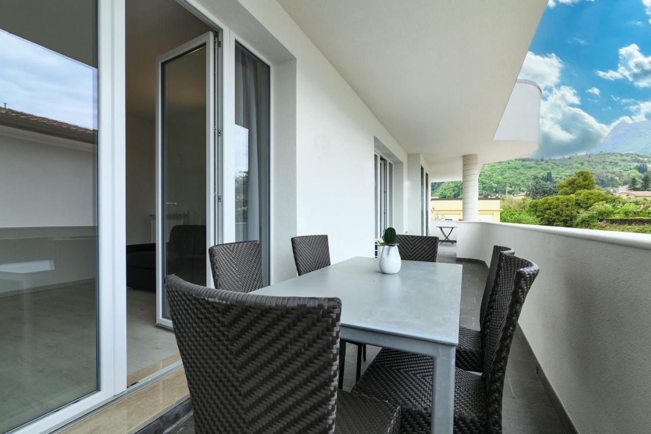 Borgo Degli Ulivi Residence Di Olympic Garda Lake Toscolano-Maderno Exterior foto